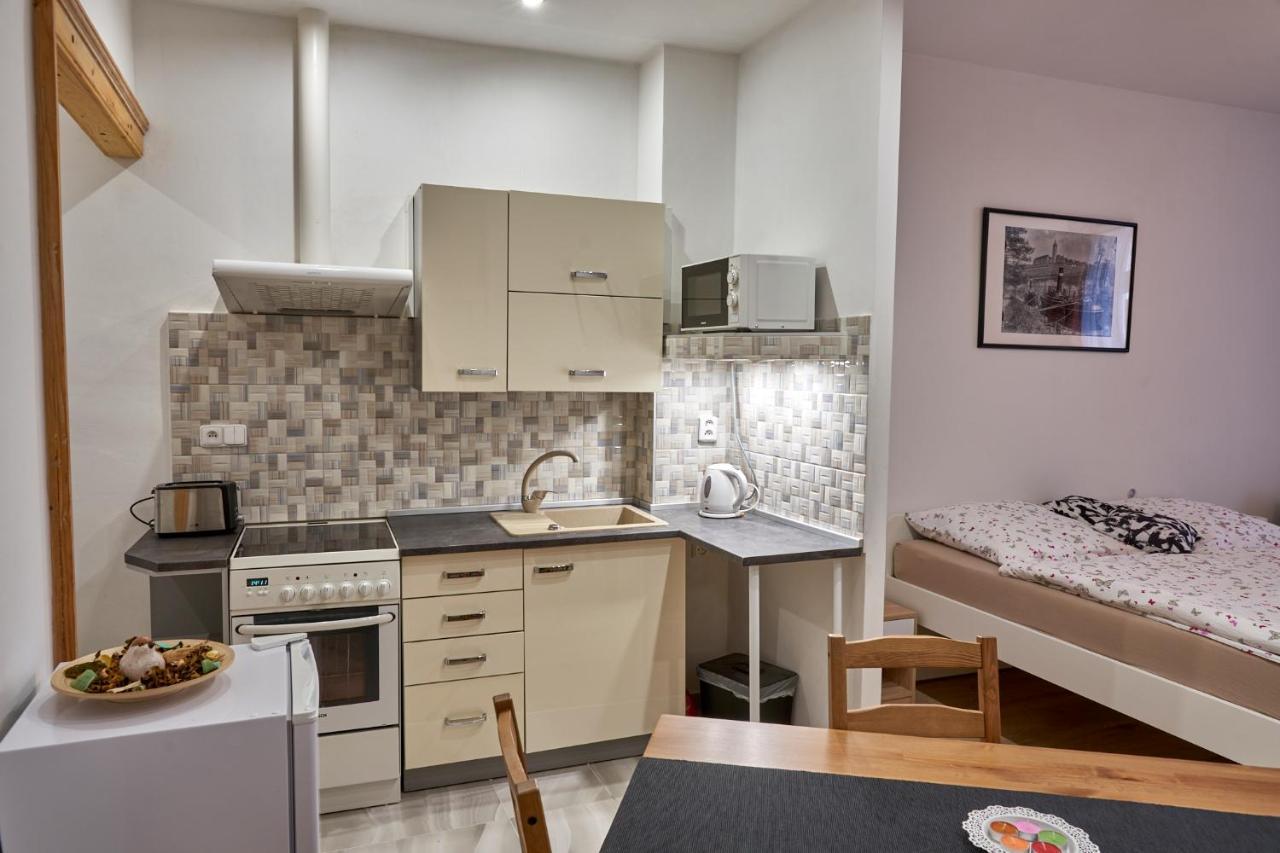 Krejcovstvi Apartman Mělník Kültér fotó