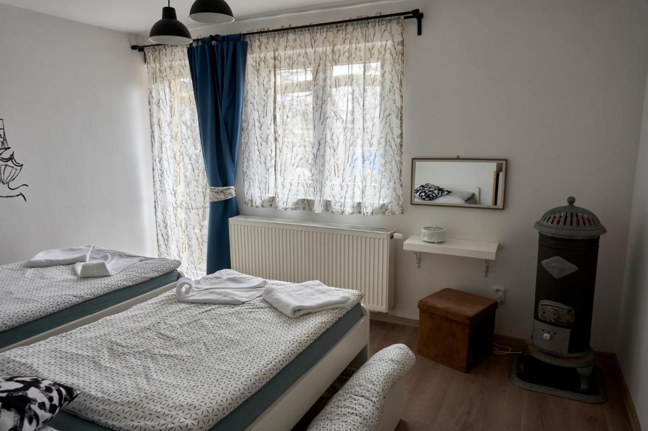 Krejcovstvi Apartman Mělník Kültér fotó