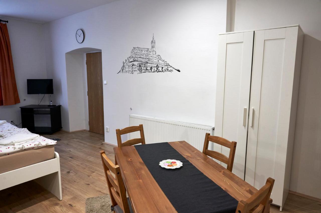 Krejcovstvi Apartman Mělník Kültér fotó